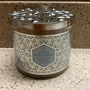 Winter White Woods Bath & Body Works Christmas Candle